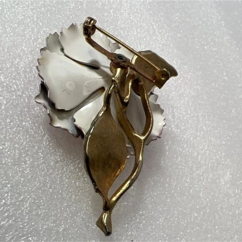 Vintage Lavender‎ Enamel 3D Floral Brooch Ruffled Purple Rhinestones Gold Tone
